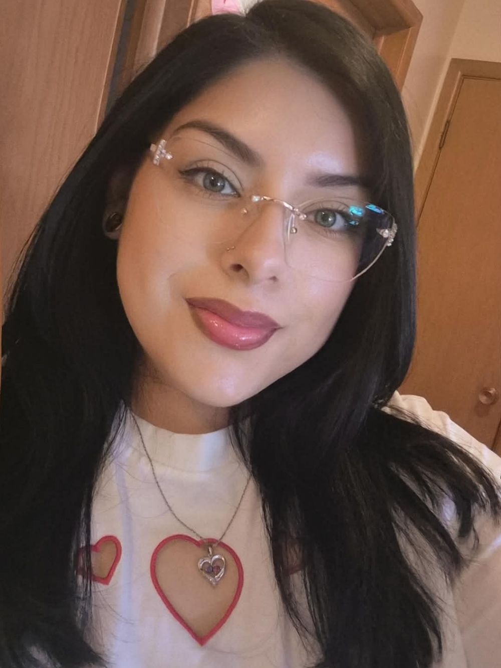 Meet your Posher, Anjelica